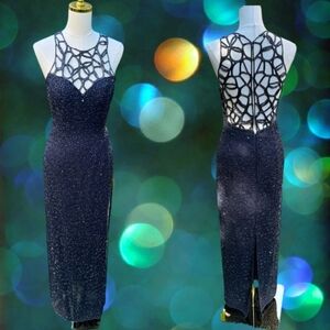 Chic Midnight Blue Sleeveless Gown